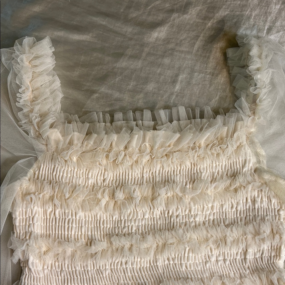 Chic Cream Ruffled Blouse - Picture 9 of 9